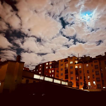 Moderni Apartman Na Hluboke V Praze - Idealni Pro 4 Praga Esterno foto