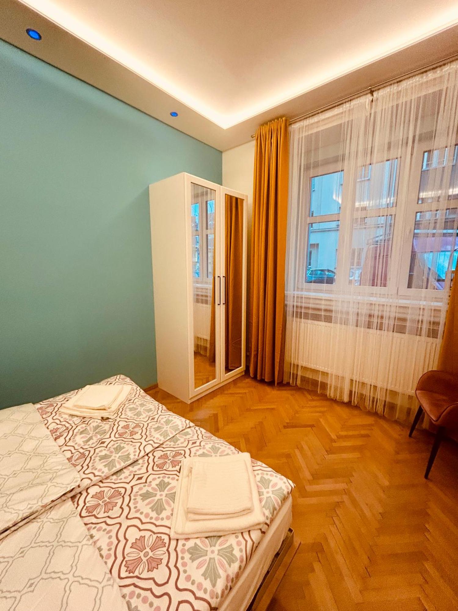 Moderni Apartman Na Hluboke V Praze - Idealni Pro 4 Praga Esterno foto